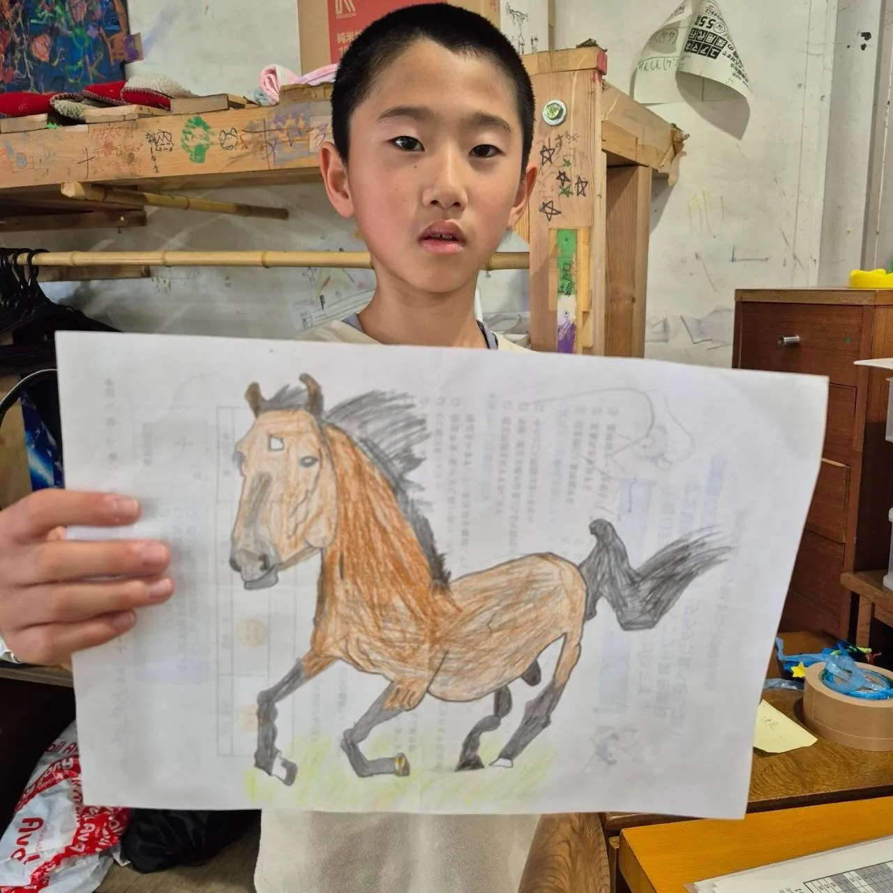 見て見て、描いたよ！いいねー、この躍動感🐎
